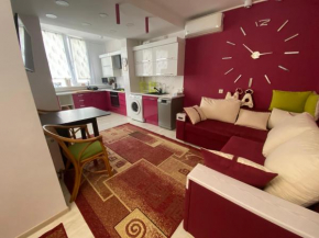 Magenta Apartment
